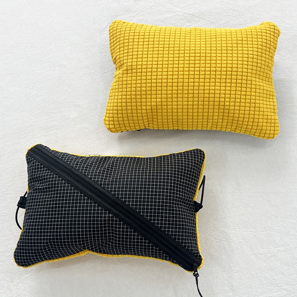 耐久性のある2-in-1枕収納バッグ、グリッドパターン、超軽 - Camp Pillow Compressible のレビューと価格
